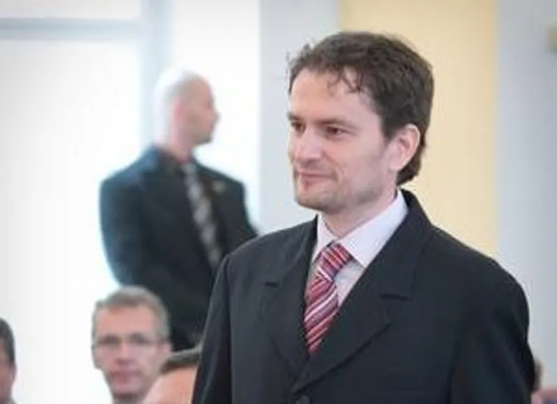 Matovič: Za pád vlády núkali 20 miliónov eur - domov.sme.sk