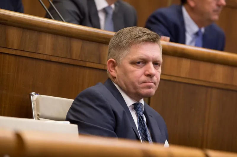 Fico hovorí o sťahovaní z Bonaparte dva roky. K akcii ho nenakopol ani sused Kočner | Glob.sk
