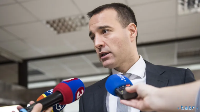 Minister vnútra Drucker: Na rozhodnutie o Tiborovi Gašparovi mi dajte dni až týždne - Domáce - Správy - Pravda.sk
