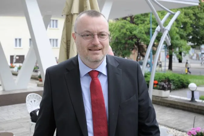 Kauza transportérov Patria sa dostala do Fínska, Krajniakovi hrozí žaloba za poškodenie mena - Webnoviny.sk
