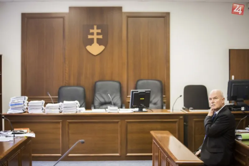 Kauza nástenkový tender: Exministri Štefanov a Janušek spoznali konečné tresty | Dnes24.sk