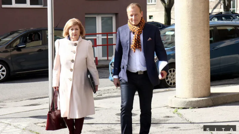 Chlipné správy mladistvej: Kollár vypovedal na polícii - Domáce - Správy - Pravda.sk