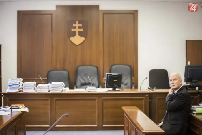 Odsúdení exministri Janušek a Štefanov sa môžu dostať na slobodu v roku 2024 a 2027 | Dnes24.sk