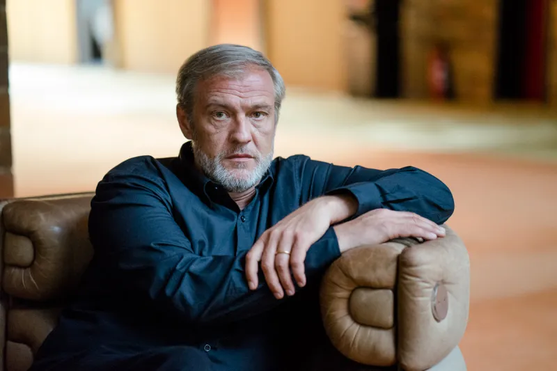 Do kín príde na výročie vraždy Kuciaka. Pozrite si trailer k filmu Ostrým nožom - kultura.sme.sk