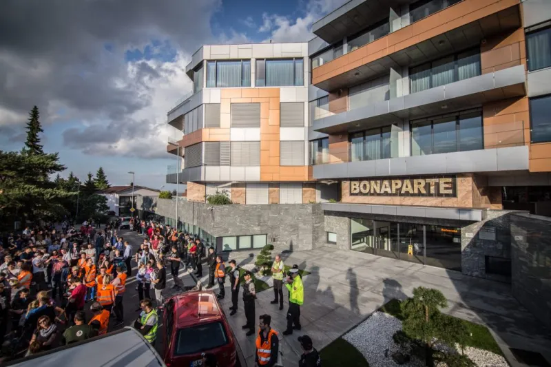 Bašternák vlastní už len jeden byt. V tom býva Robert Fico, ktorý môže mať problém | Glob.sk