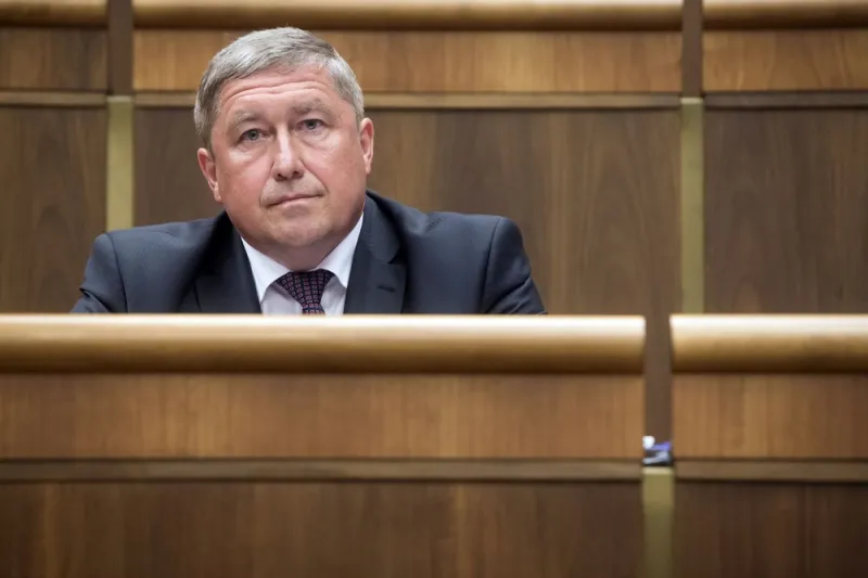 Ako Kočner volal z väzby na pomoc kamarátov, ale zatiaľ mu nikto nepomohol – Denník N