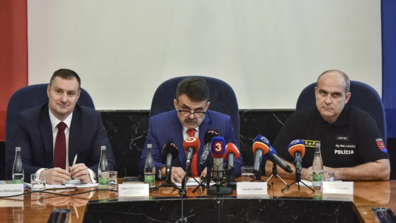 V prípade vraždy Kuciaka chystajú obžaloby aj ďalšie obvinenia. Čižnár potvrdil lustráciu prokurátorov | Glob.sk