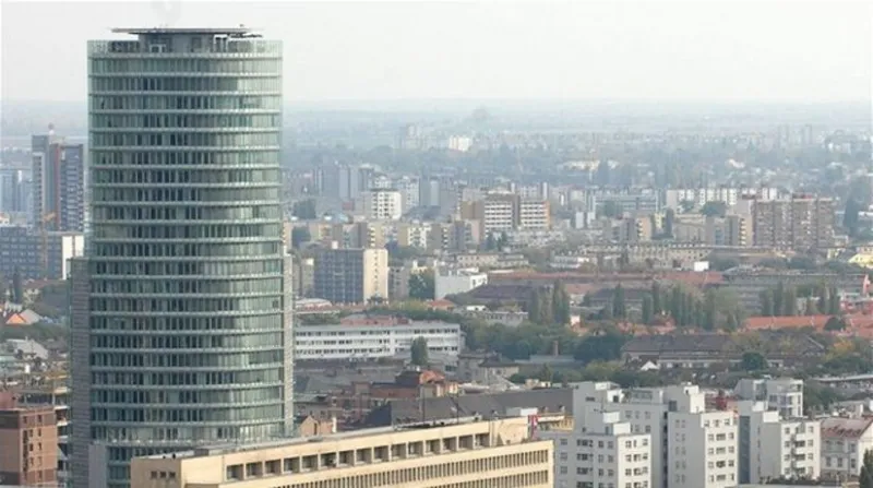 NBS podáva ďalšie trestné oznámenie v kauze poisťovne Rapid Life - Domáce - Správy - Pravda.sk