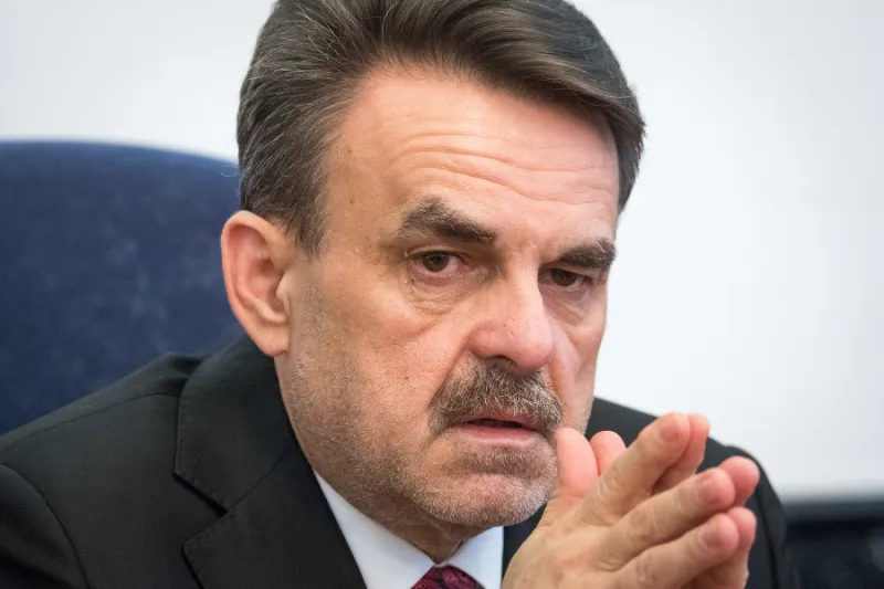 Čižnár sa pustil do Matečnej: Namiesto toho, aby štát farmárov chránil, podieľal sa na ich likvidácii | Topky.sk