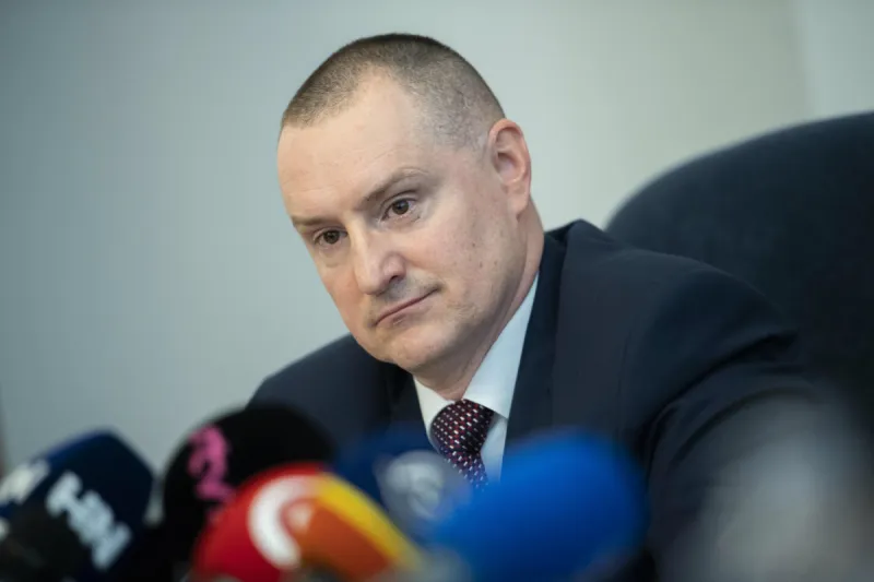 OĽaNO chce odstaviť Šufliarskeho pre kontakty na Kočnera - domov.sme.sk