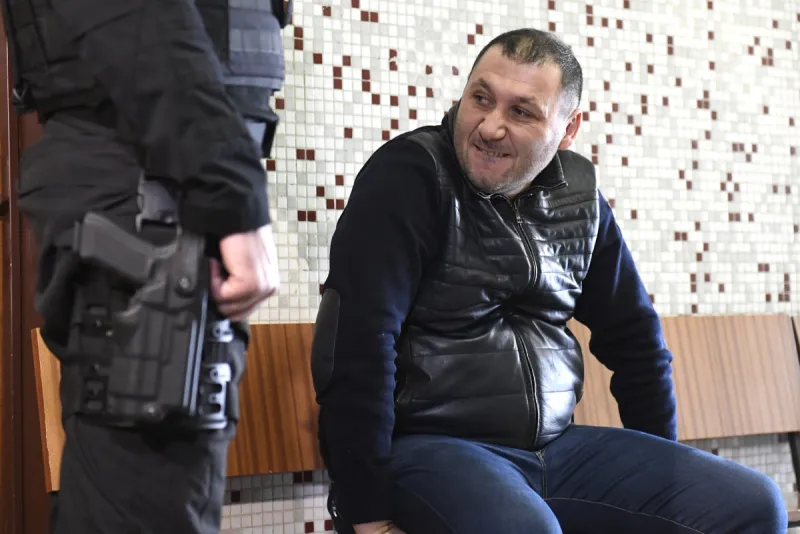 Špeciána prokuratúra nariadila vyšetriť reči Vadalu o kupovaní bezpečnostných zložiek - domov.sme.sk