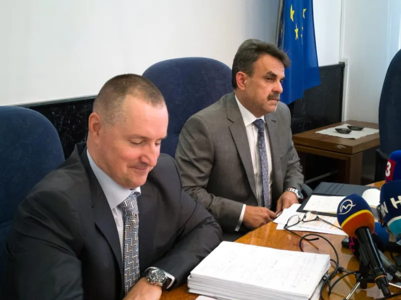 Kočner nedal súhlas na zverejnenie SMS komunikácie s Petrom Šufliarskym |  | .týždeň - iný pohľad na spoločnosť