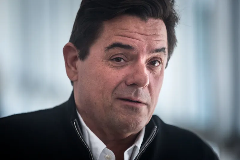 Newsfilter: Šuštiaky a bavorák. Film o mladom Kočnerovi je aj o tejto republike – Denník N