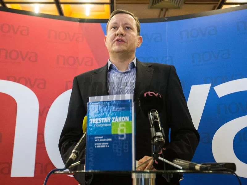 Trestné oznámenie Lipšica: Fico bol v konšpiračnom byte, na prezidenta kandiduje v sebaobrane! | Topky.sk
