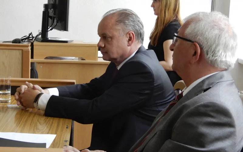 Kauza Veľký Slavkov - Kiska sa postavil pred súd - domov.sme.sk