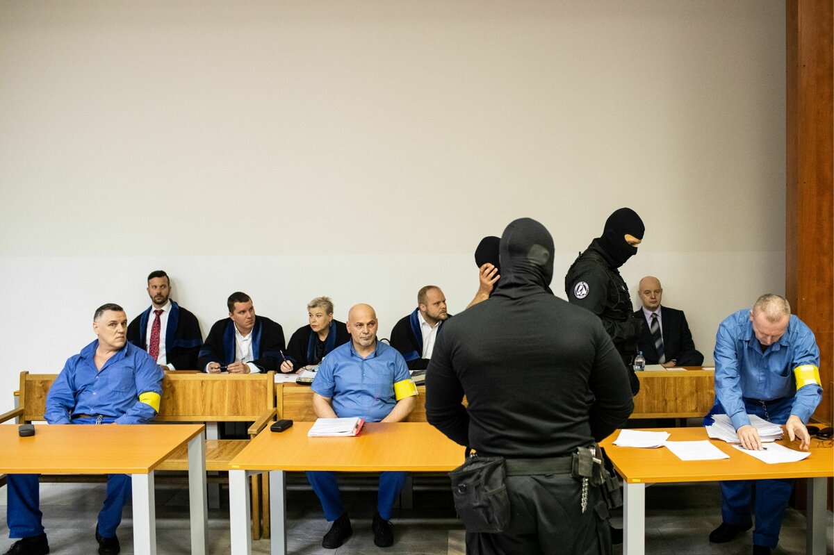 FOTO: Pavol Rusko a súd volzová - SME