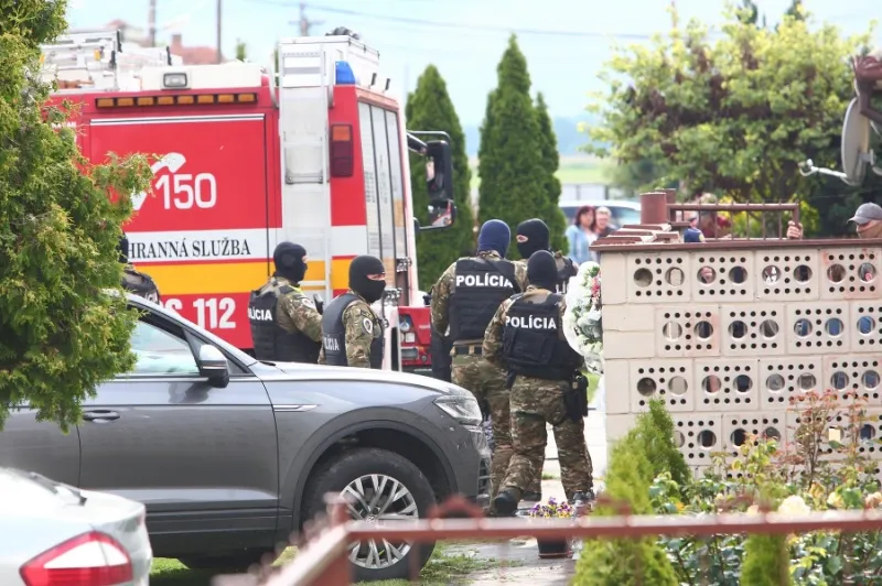 FOTO Prvé zábery rekonštrukcie vraždy Jána a Martiny: Veľká Mača sa zmenila na pevnosť | Topky.sk