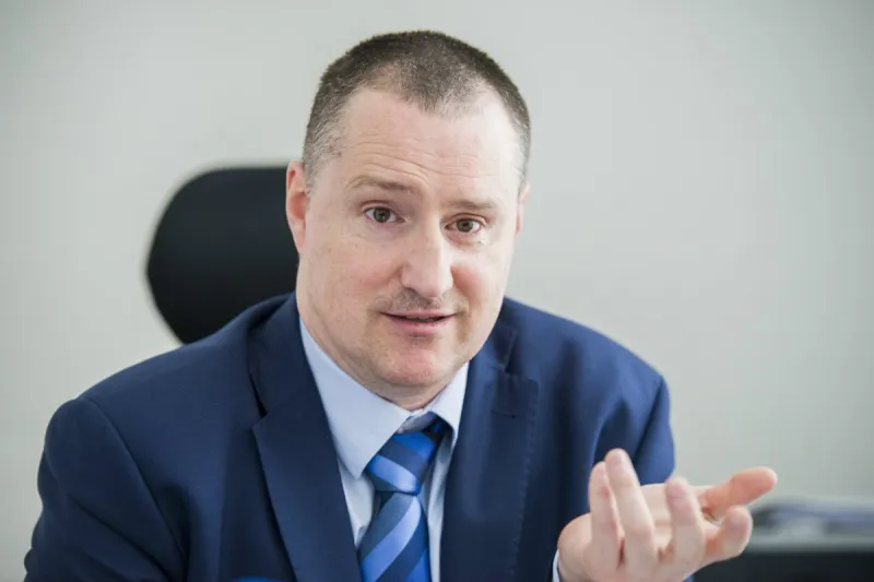 Komunikáciu Šufliarskeho s Kočnerom etická komisia zatiaľ nedostala - SME