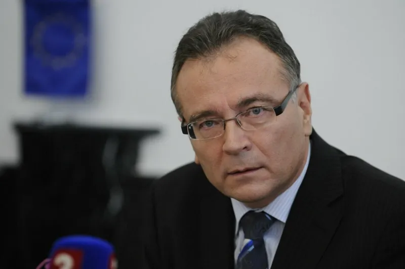 Tichý sa má po SMS s Kočnerom vrátiť na prokuratúru - SME