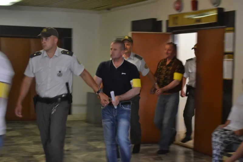 Bankomafiánov z veľkonočnej lúpeže súd poslal za mreže - presov.korzar.sme.sk