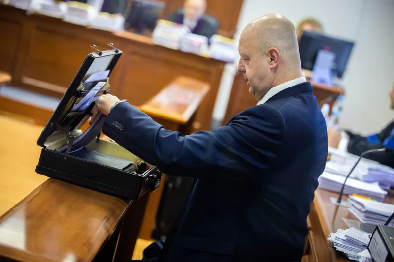 Súd s Kočnerom a Ruskom pre zmenky (2. deň, online) - SME