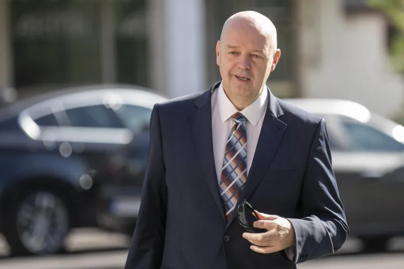 ONLINE Kočner vraj chce vypovedať. Súd rozhodne, či pojednávanie o zmenkách kvôli nemu presunie do Bratislavy | Glob.sk