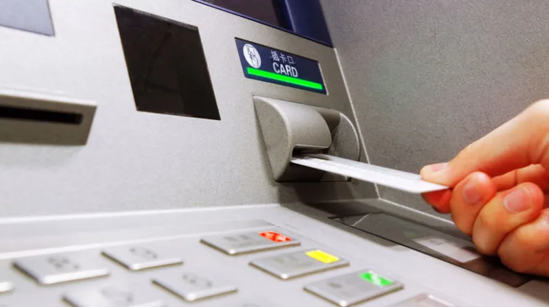 Bankomatoví mafiáni opäť na slobode - Domáce - Správy - Pravda.sk