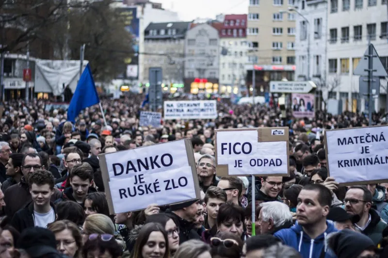 Zhromaždenia na výročie Kuciakovej vraždy ohlásili naraz OľaNO, SaS aj Za slušné Slovensko - SME
