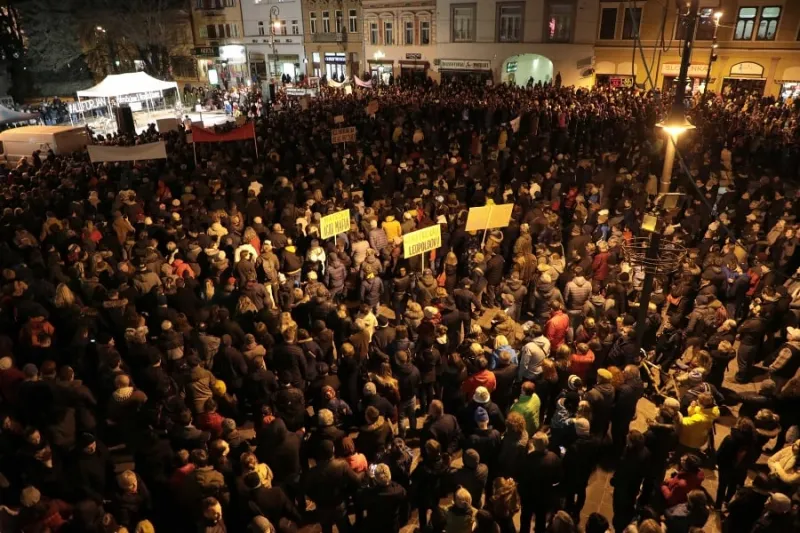 Výročie vraždy Kuciaka: SaS, OĽaNO aj Za slušné Slovensko ohlásili verejné zhromaždenie | Topky.sk