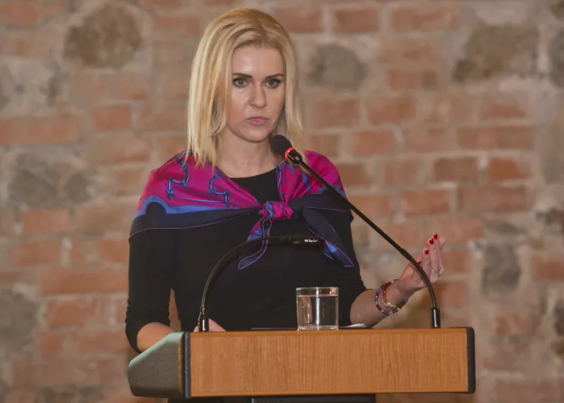 Vzťahy štátnej tajomníčky: Jankovská mala mať blízko ku Kočnerovmu Ághovi aj mafiánovi Čongrádymu | Topky.sk