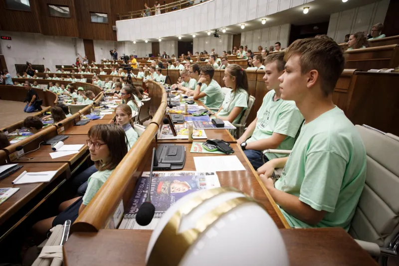 Deti sa pýtali na vyšetrovanie vraždy Kuciaka (video) - Video SME