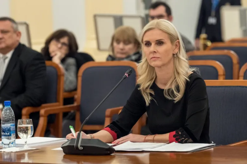 PRÁVE TERAZ Monika Jankovská ako štátna tajomníčka končí | Glob.sk