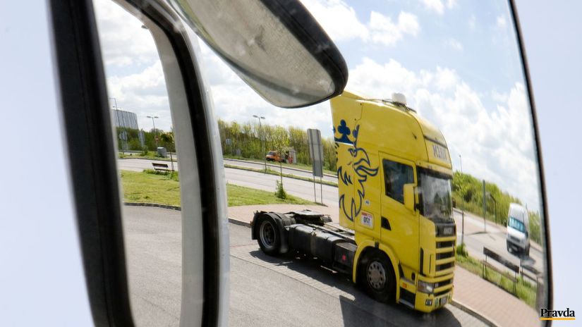 Ďalšiu emisnú kauzu majú na krku kamióny - Ekonomika - Správy - Pravda.sk