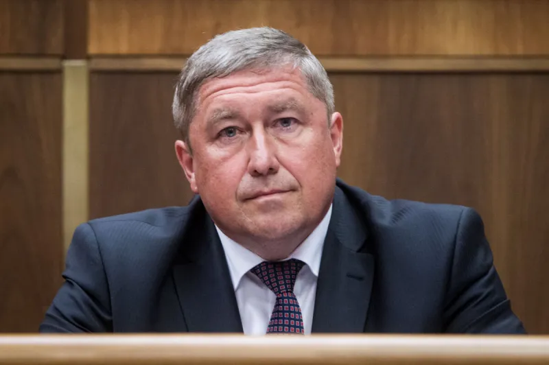 Prokurátor Kováčik pred výborom odmietol väzby na Bödöra aj Kočnera - SME
