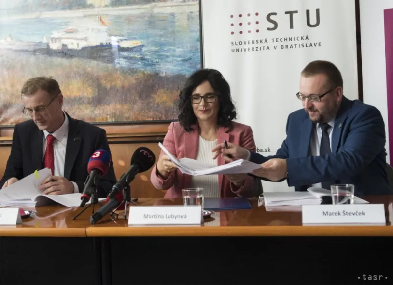 STU a UK by sa nemali zlúčiť, vraví Lubyová, univerzity to nevylučujú