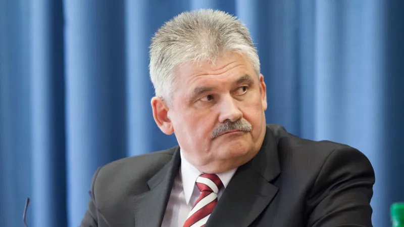 Blahová: Minister Richter nechráni záujmy maloletých detí, ale len svoj chrbát - Domáce - Správy - Pravda.sk