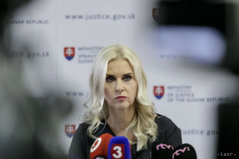 Disciplinárny senát dočasne pozastavil M. Jankovskej výkon funkcie