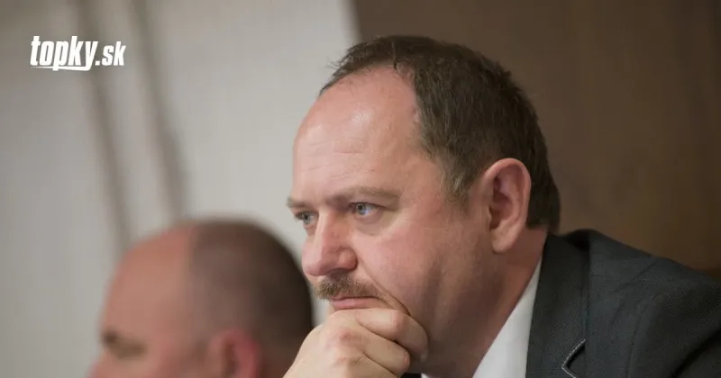 Komunikácia Glváč Kočner môže skoliť ďalšiu hlavu! Simon chce jasné vysvetlenie od Bugára, čo uniklo | Topky.sk