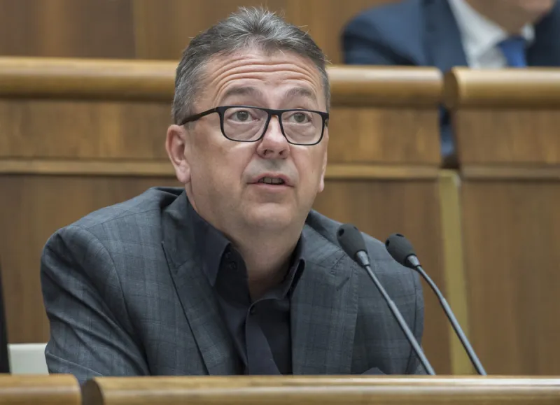 Glváč sa ku kauze správ s Kočnerom vyjadrí budúci týždeň - SME