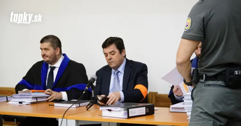 ONLINE zo súdu v kauze falšovania zmeniek: Volzová neprišla, Šanta navrhuje čítať Threemu | Topky.sk