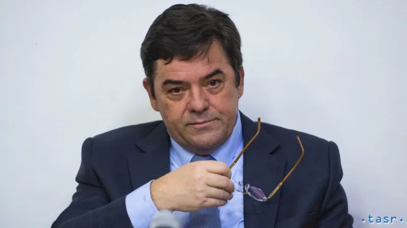 Advokátska komora podala štyri sťažnosti v súvislosti s Kočnerovou Threemou - Domáce - Správy - Pravda.sk