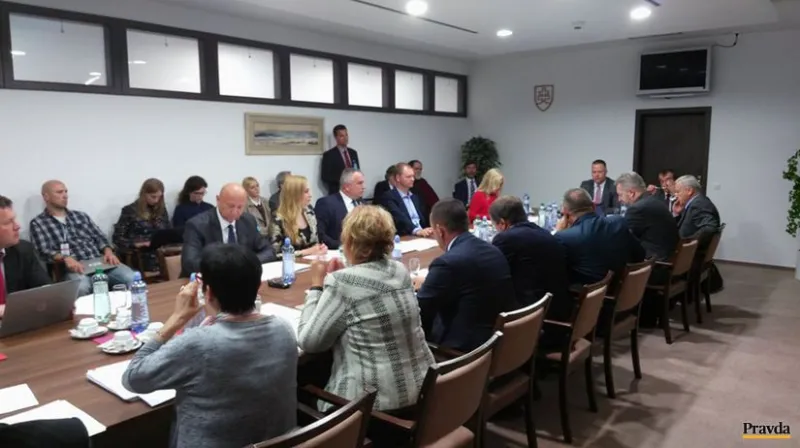 Prezident podľa výboru porušil ústavný zákon - Domáce - Správy - Pravda.sk