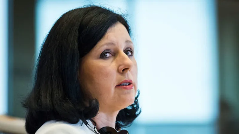 Na Slovensko príde eurokomisárka Jourová, bude sa pýtať na Kuciaka a Rómov - Domáce - Správy - Pravda.sk