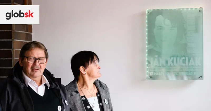 V budove bytčianskeho gymnázia odhalili pamätnú tabuľu Jánovi Kuciakovi | Glob.sk