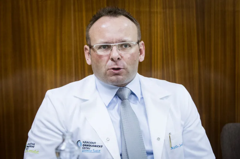 Kočner riešil s prominentným lekárom korupciu aj prednostné vyšetrenia - SME