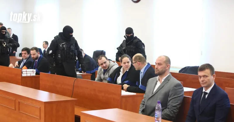 Súd v kauze vraždy Kuciaka sledujeme ONLINE: Bödör utiekol pred novinármi, na rade je výsluch Haščáka | Topky.sk