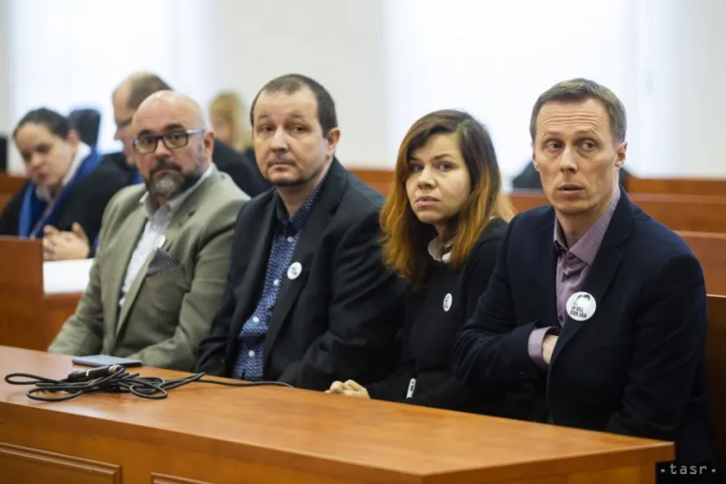 Súd vo veci vraždy J. Kuciaka pokračuje, vypovedať budú jeho kolegovia