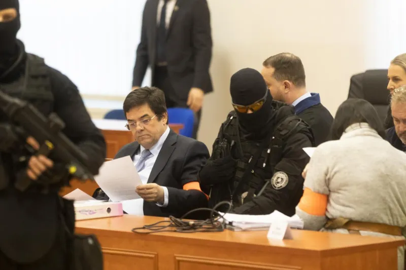 NAŽIVO Súd vo veci vraždy Kuciaka: Predstúpi sledovacie komando, Threema sa zatiaľ čítať nebude |  | .týždeň - iný pohľad na spoločnosť