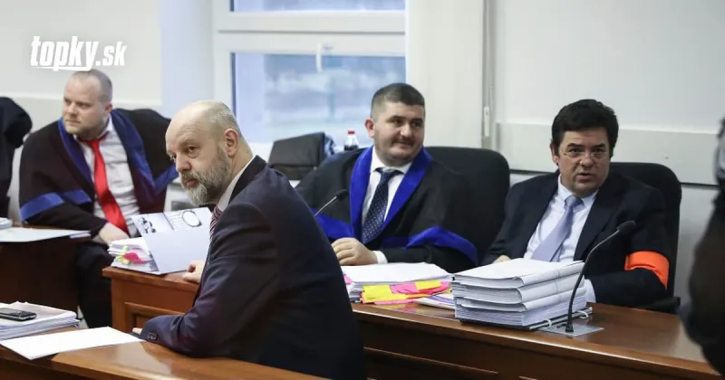 Kauza zmenky je opäť na súde: ONLINE Na pojednávaní je už aj Rusko, znalci Kočnera nepodržali | Topky.sk