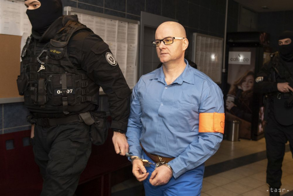Súd rozhoduje o Jaroslavovi K. obvinenom z lúpeže v dome Ernesta Valka